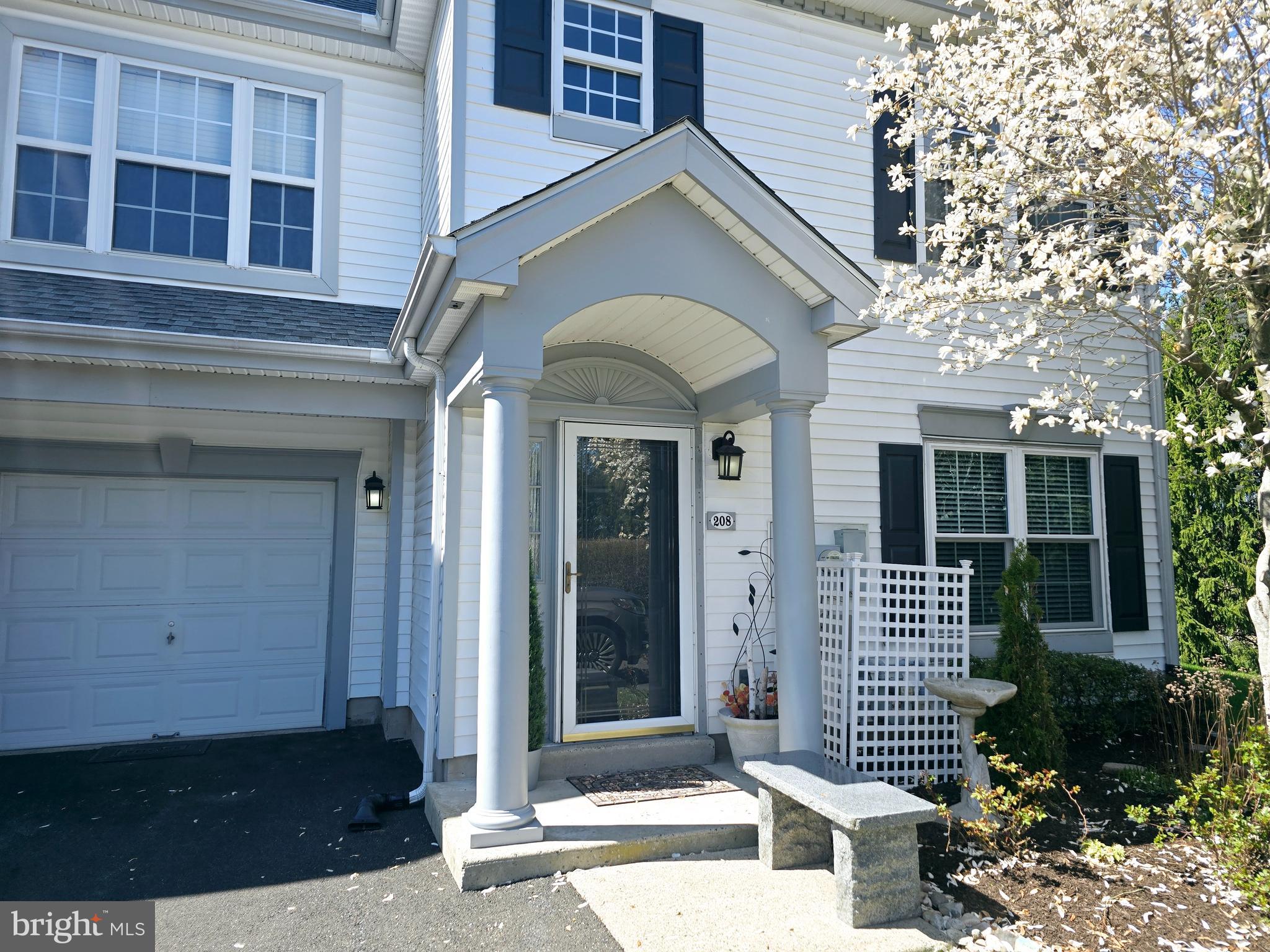 COUNTRY CROSSING - Residential