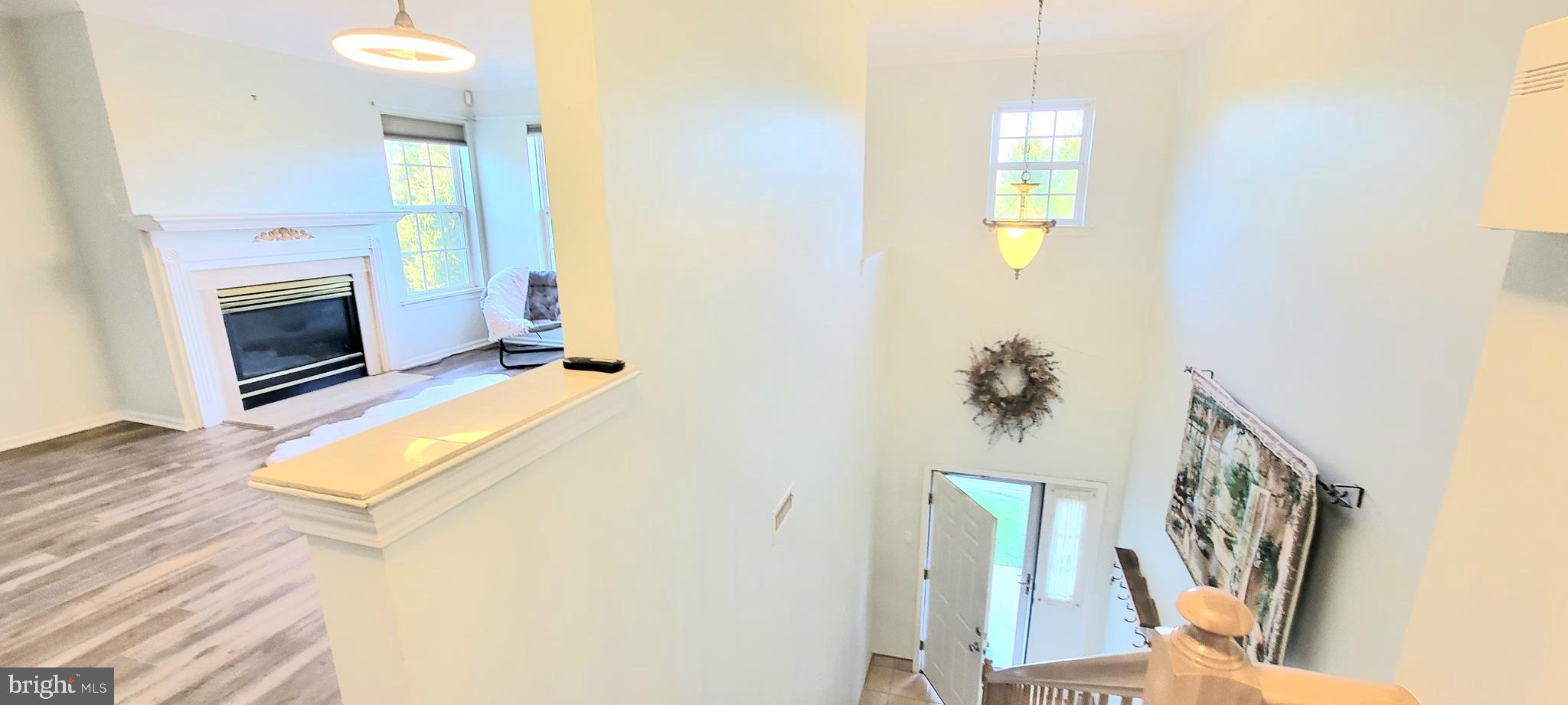 COUNTRY CROSSING - Residential