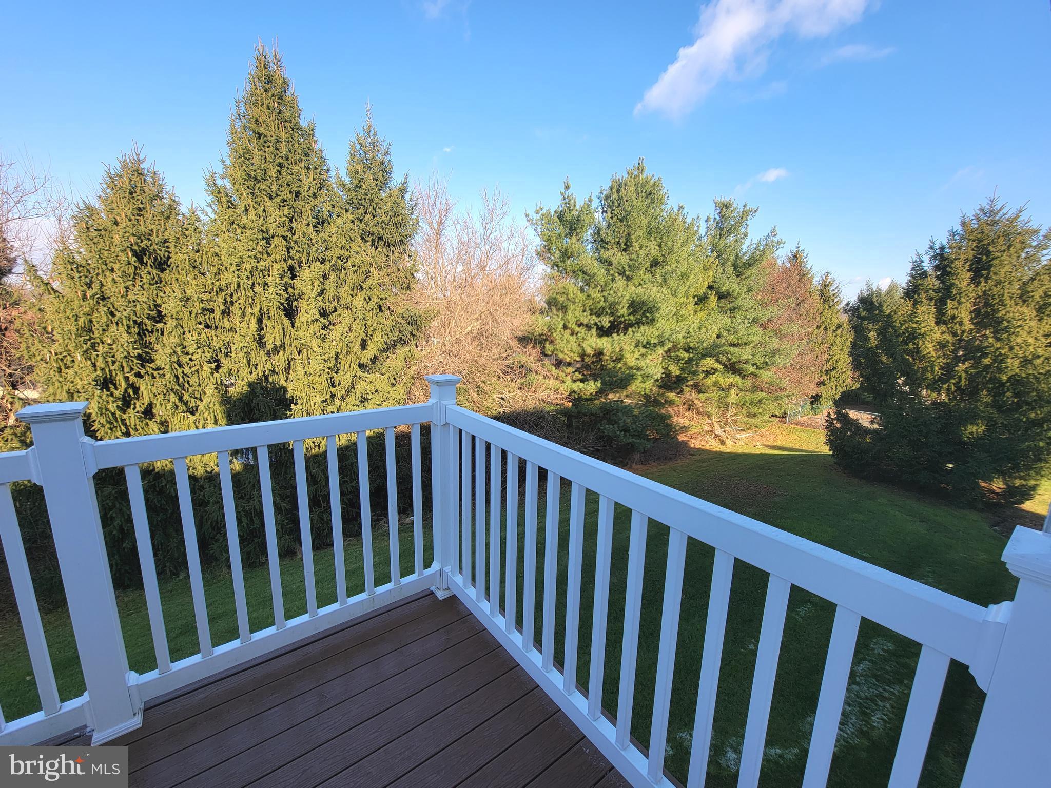 COUNTRY CROSSING - Residential