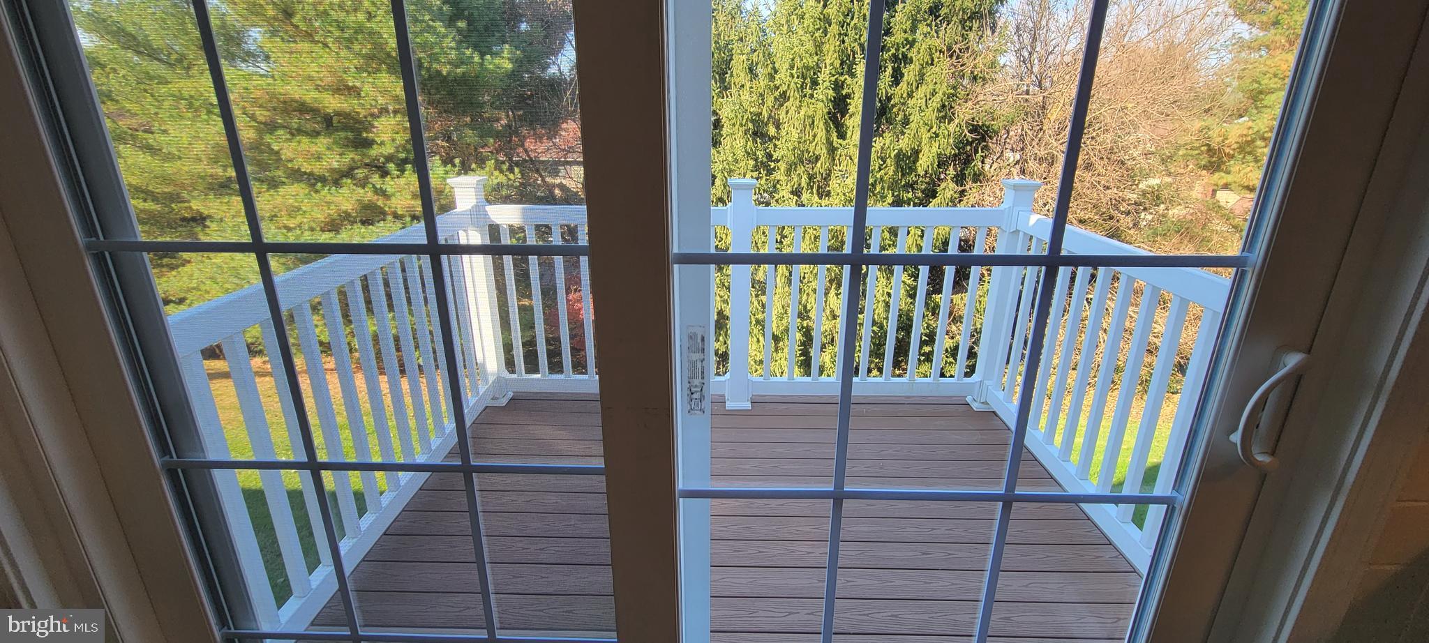 COUNTRY CROSSING - Residential