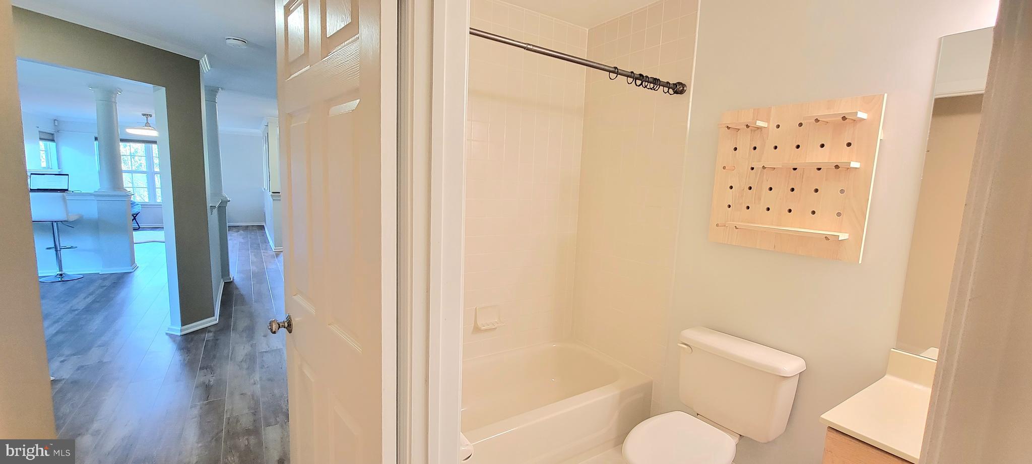 COUNTRY CROSSING - Residential