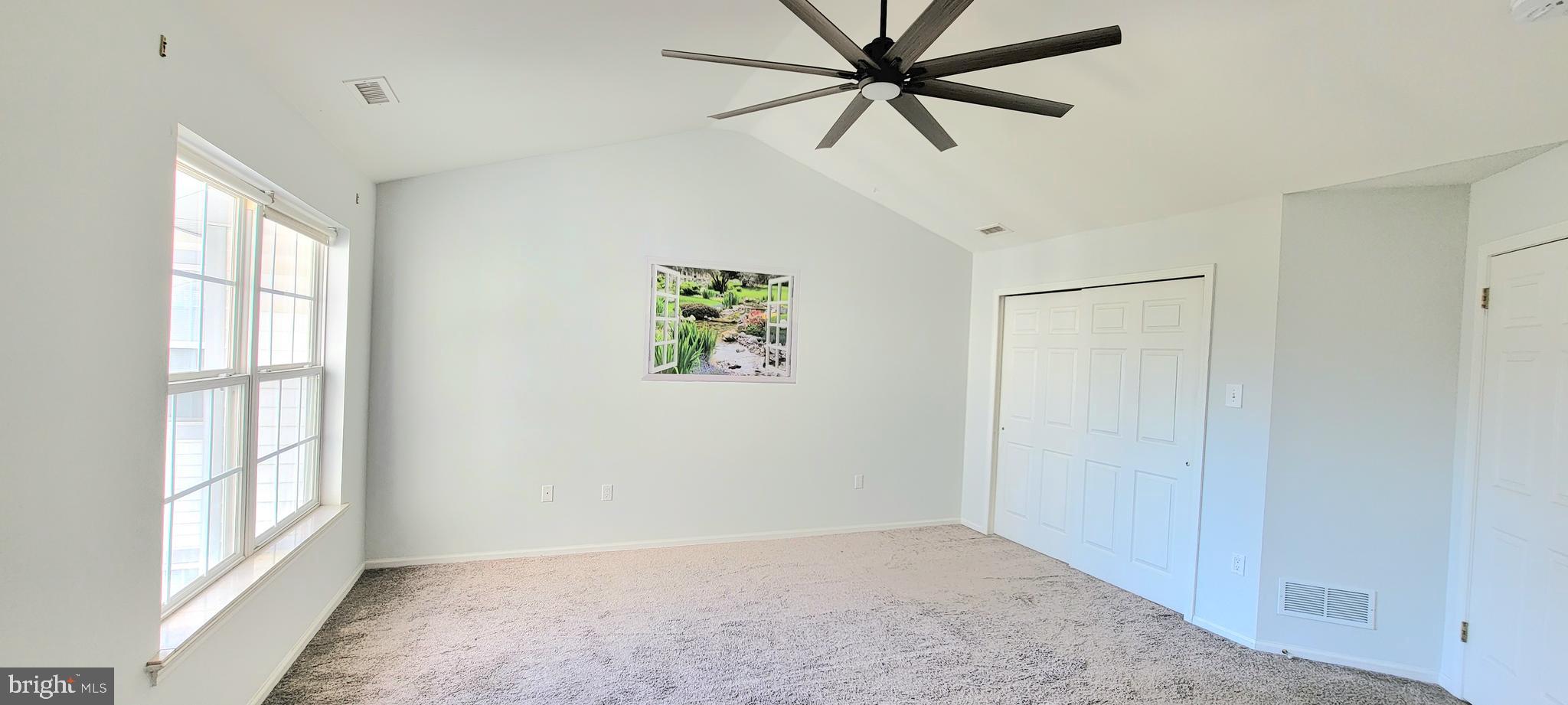 COUNTRY CROSSING - Residential