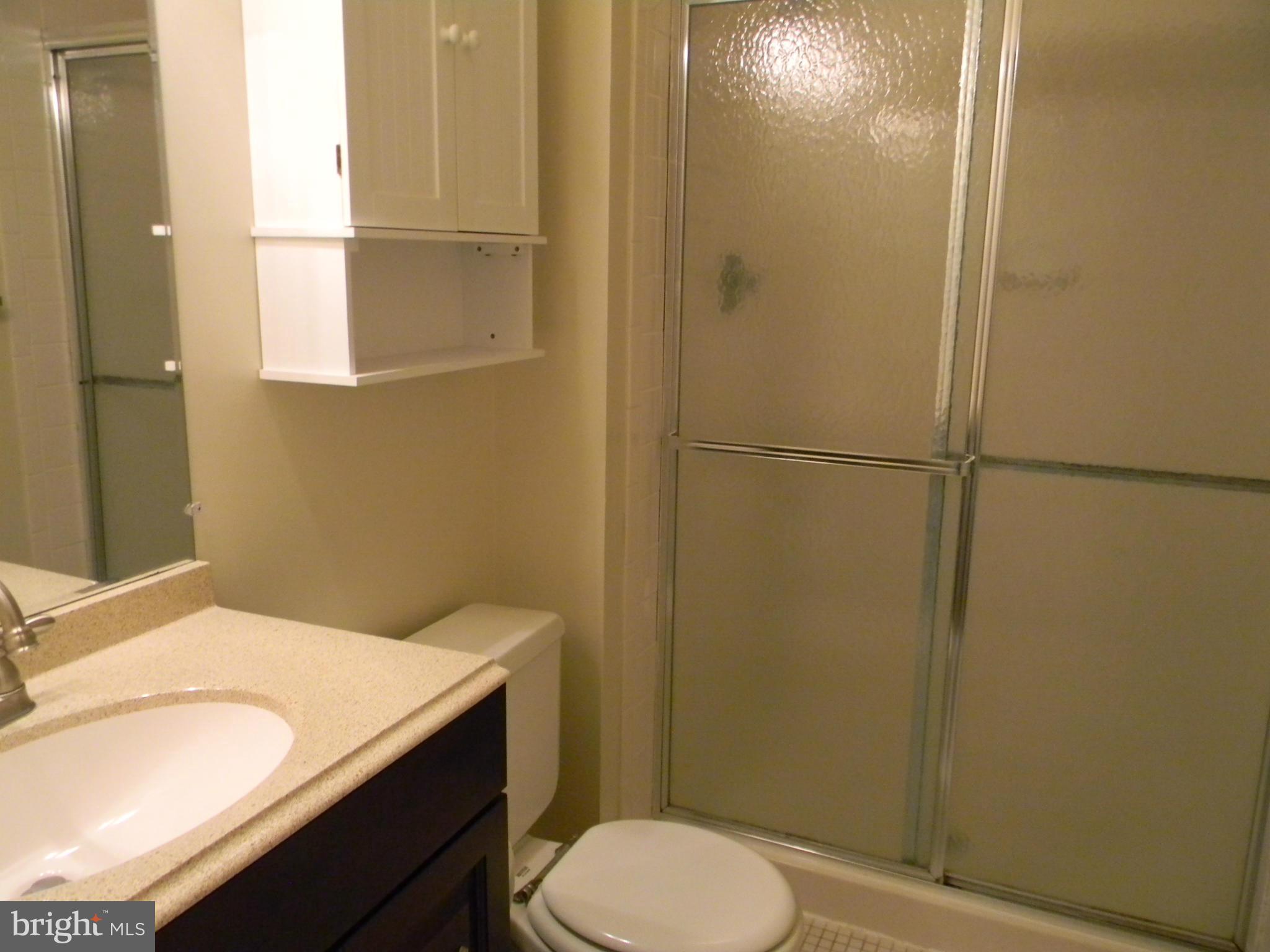 SOUTHAMPTON - Residential Lease