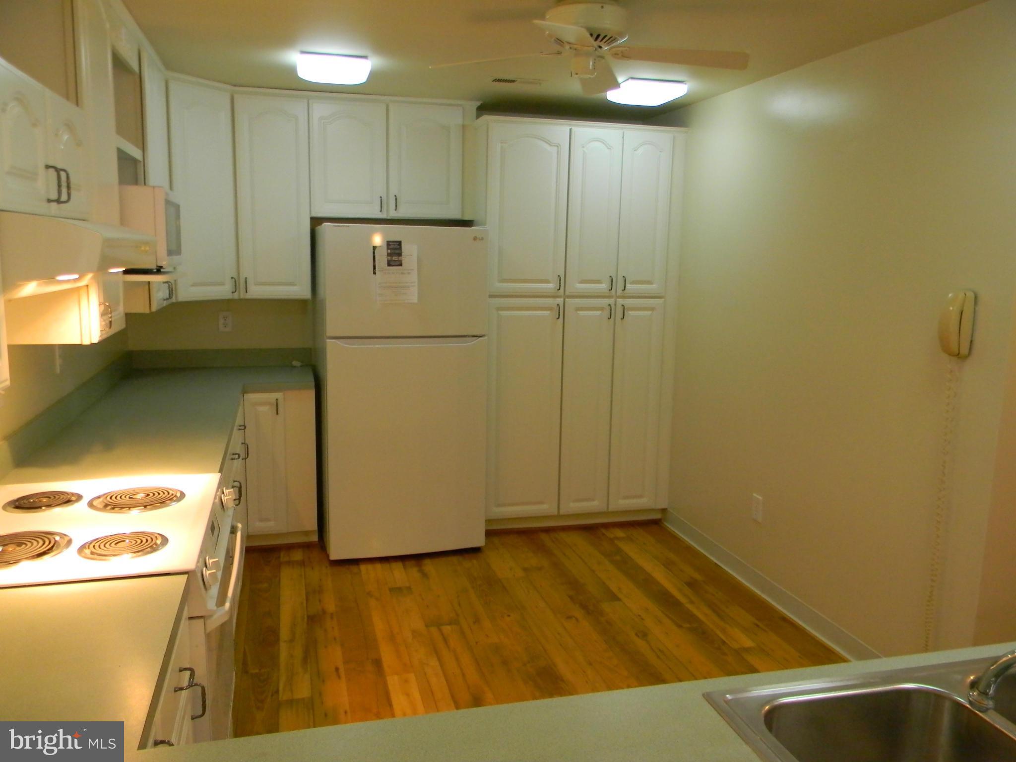 SOUTHAMPTON - Residential Lease