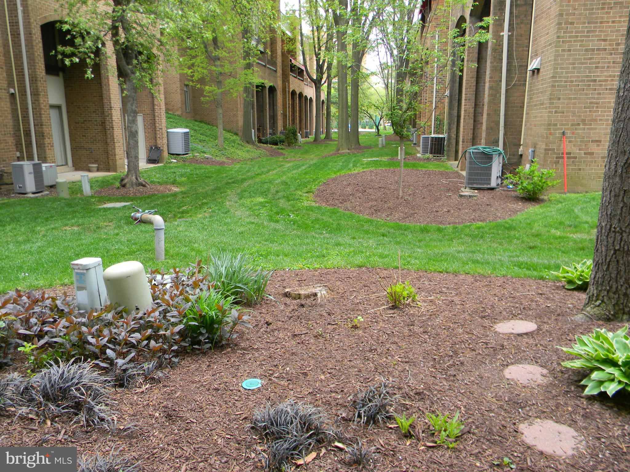 SOUTHAMPTON - Residential Lease