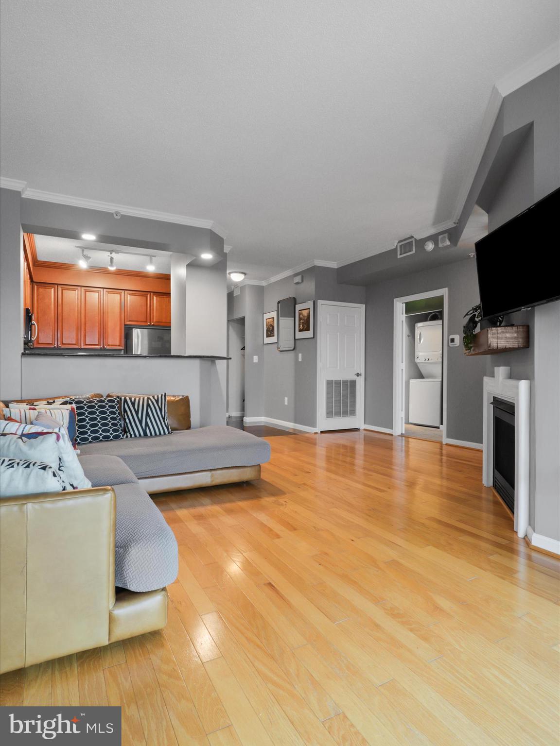 ALEXANDRIA - Residential Lease