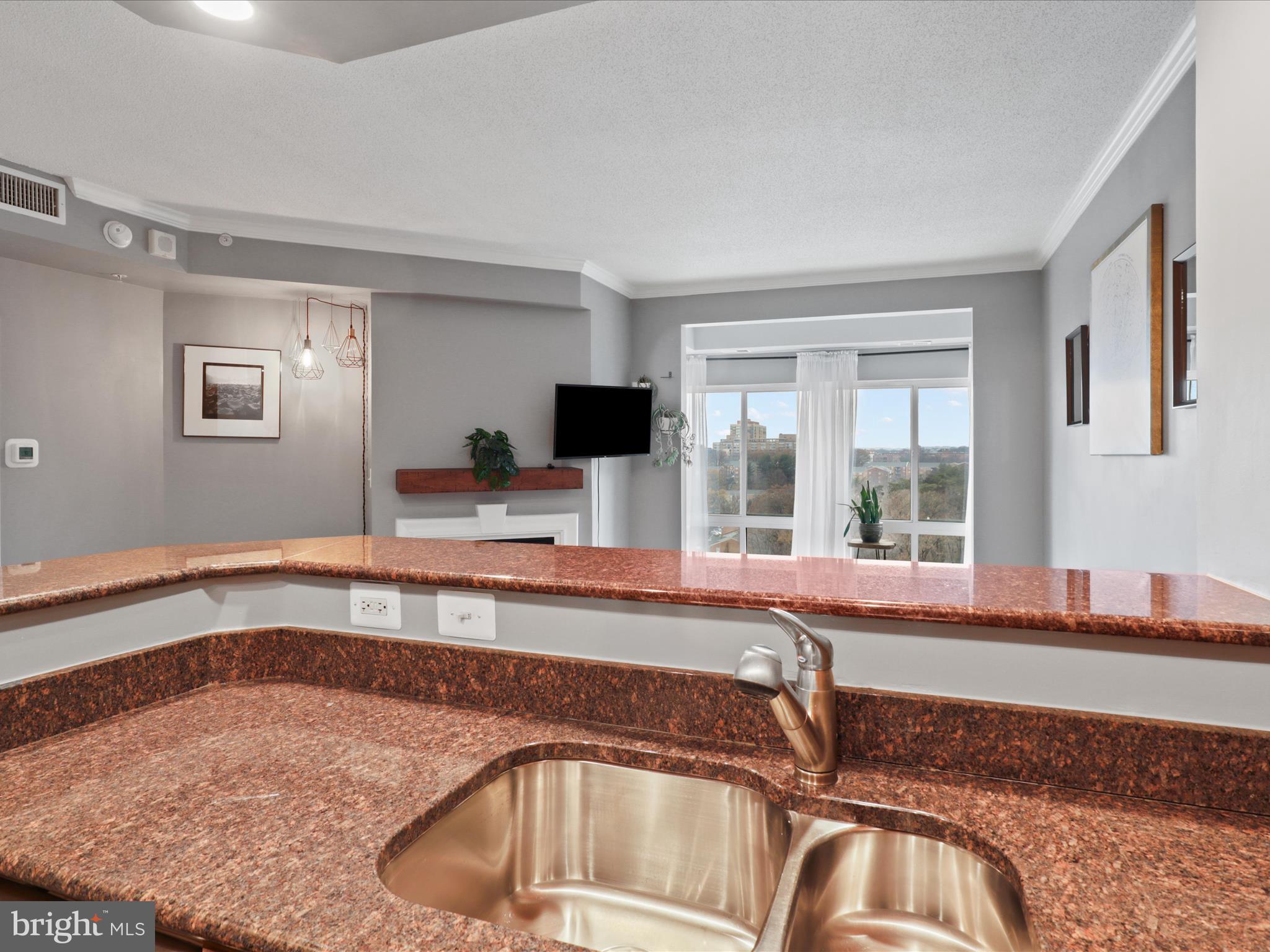 ALEXANDRIA - Residential Lease