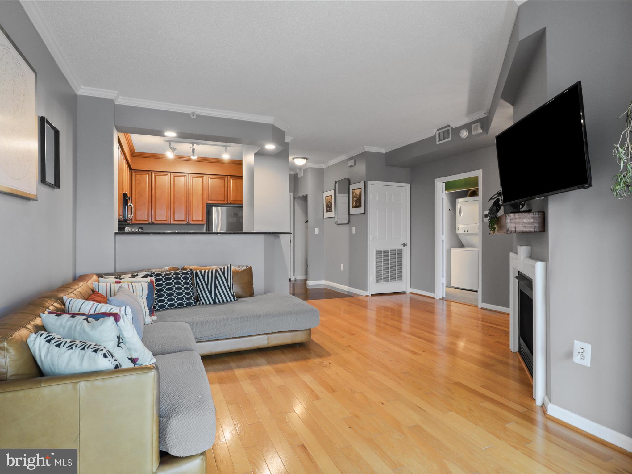 ALEXANDRIA - Residential Lease