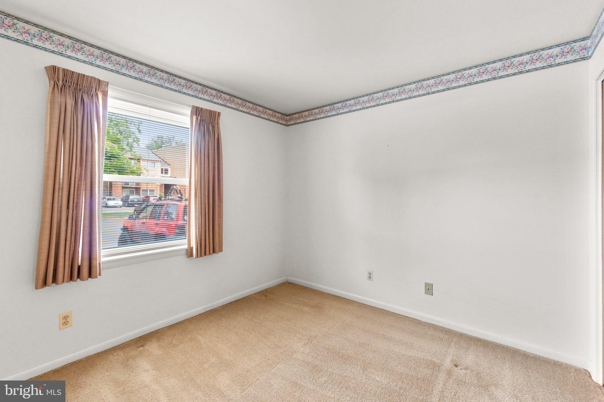 GLADE TOWN - Residential