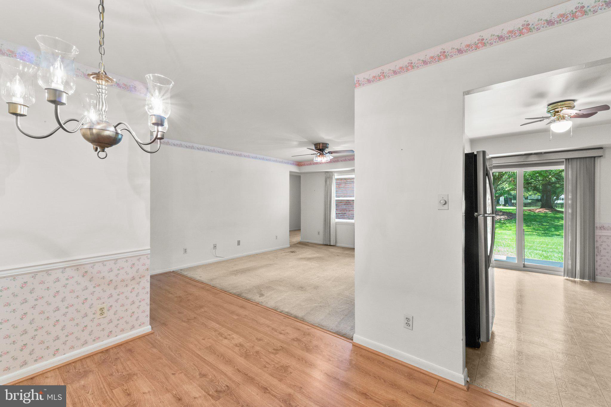 GLADE TOWN - Residential