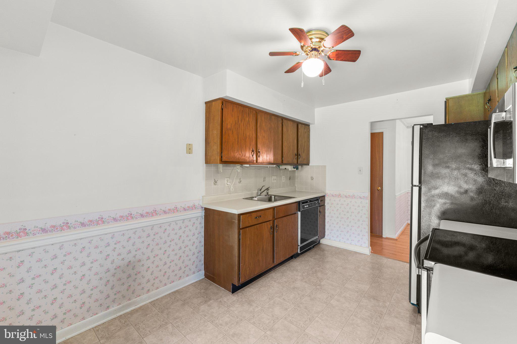 GLADE TOWN - Residential