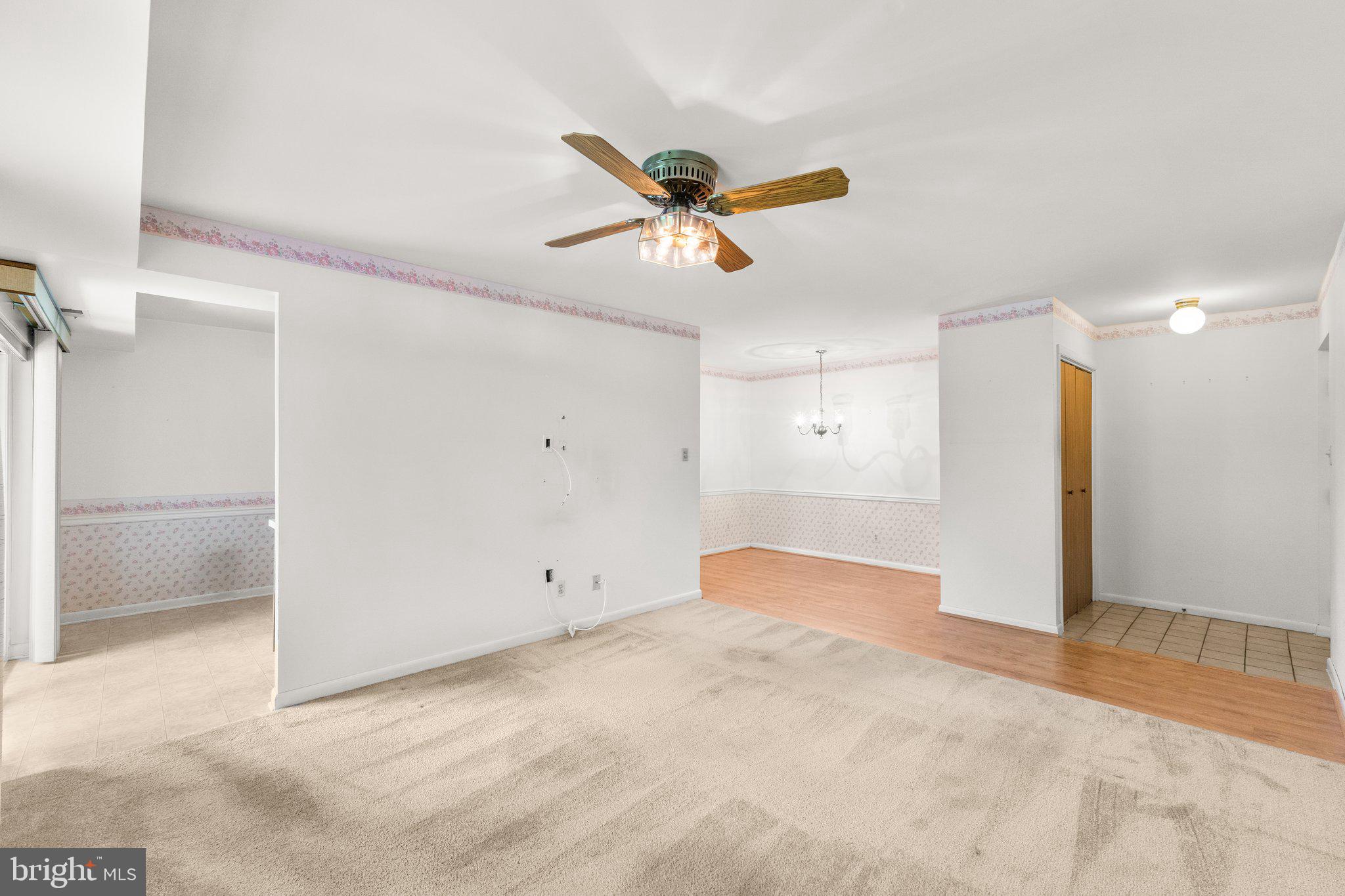 GLADE TOWN - Residential