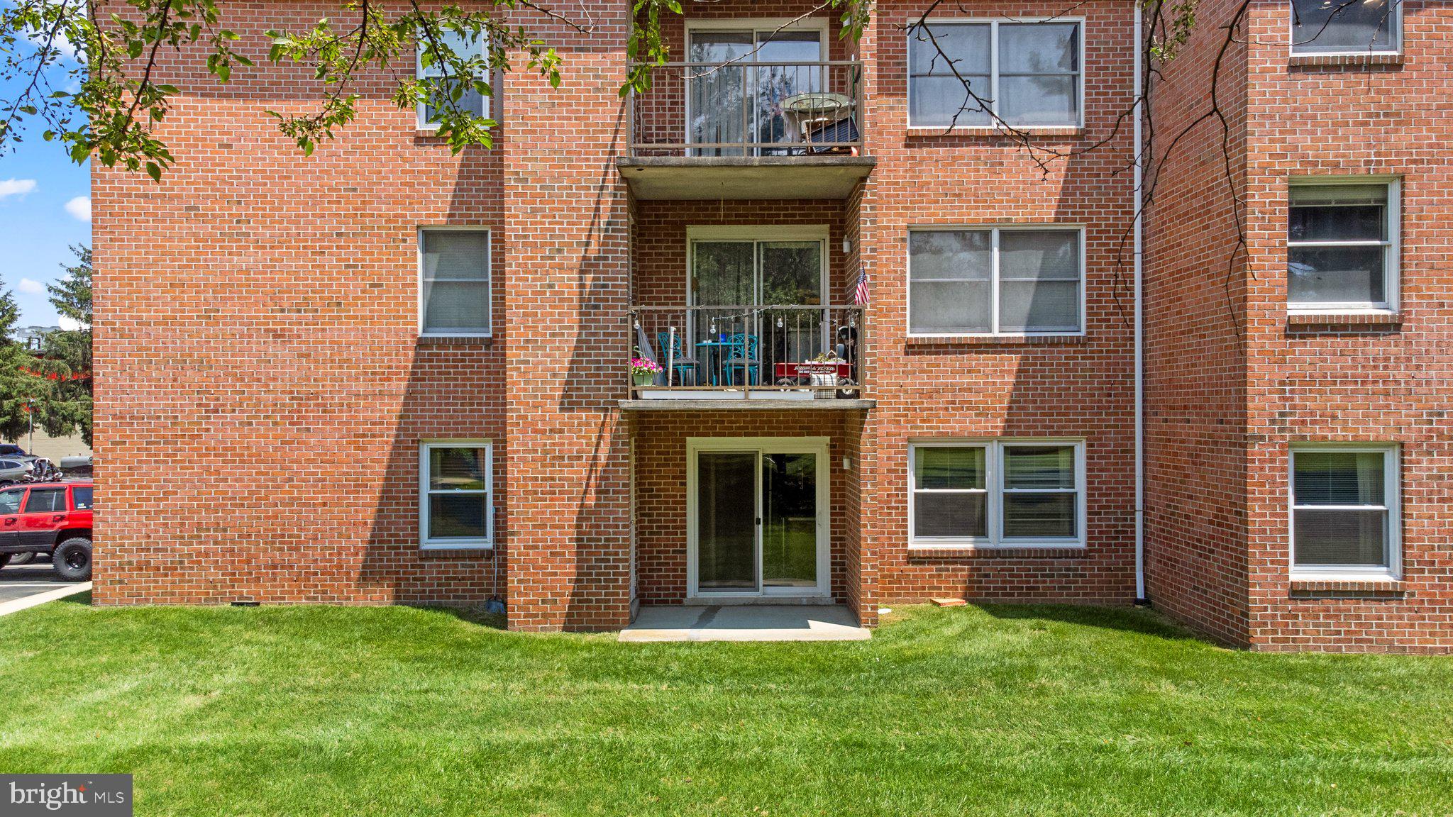 GLADE TOWN - Residential