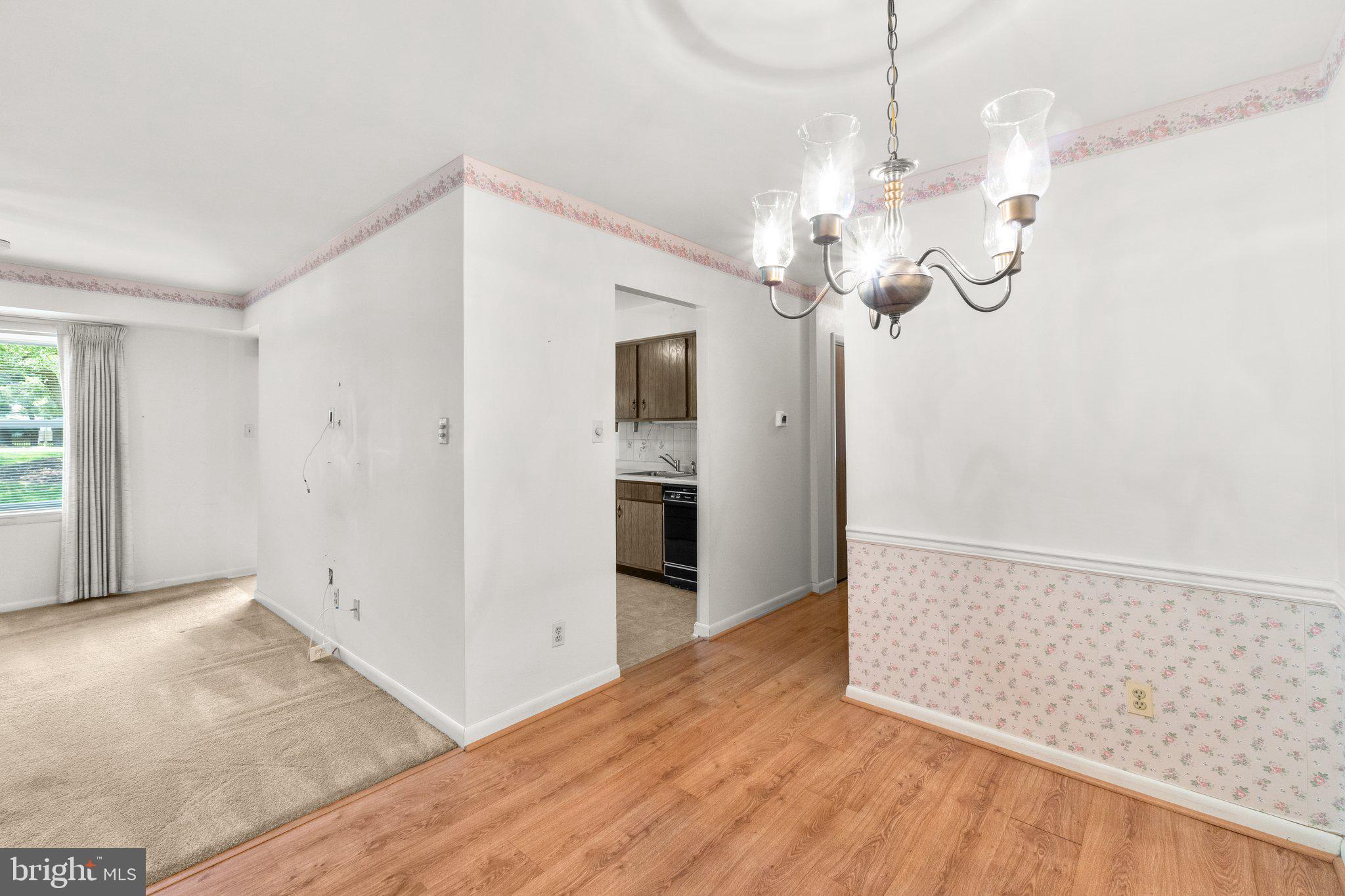 GLADE TOWN - Residential