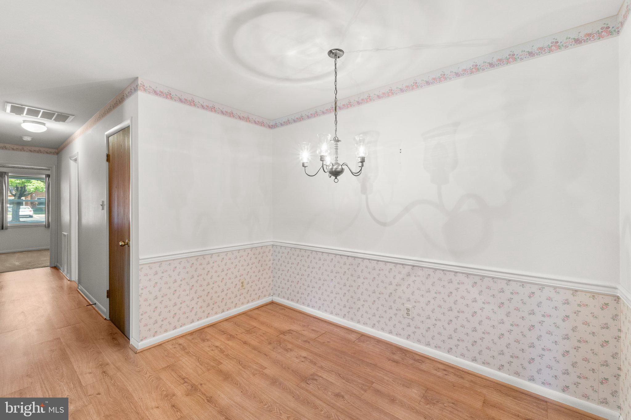 GLADE TOWN - Residential