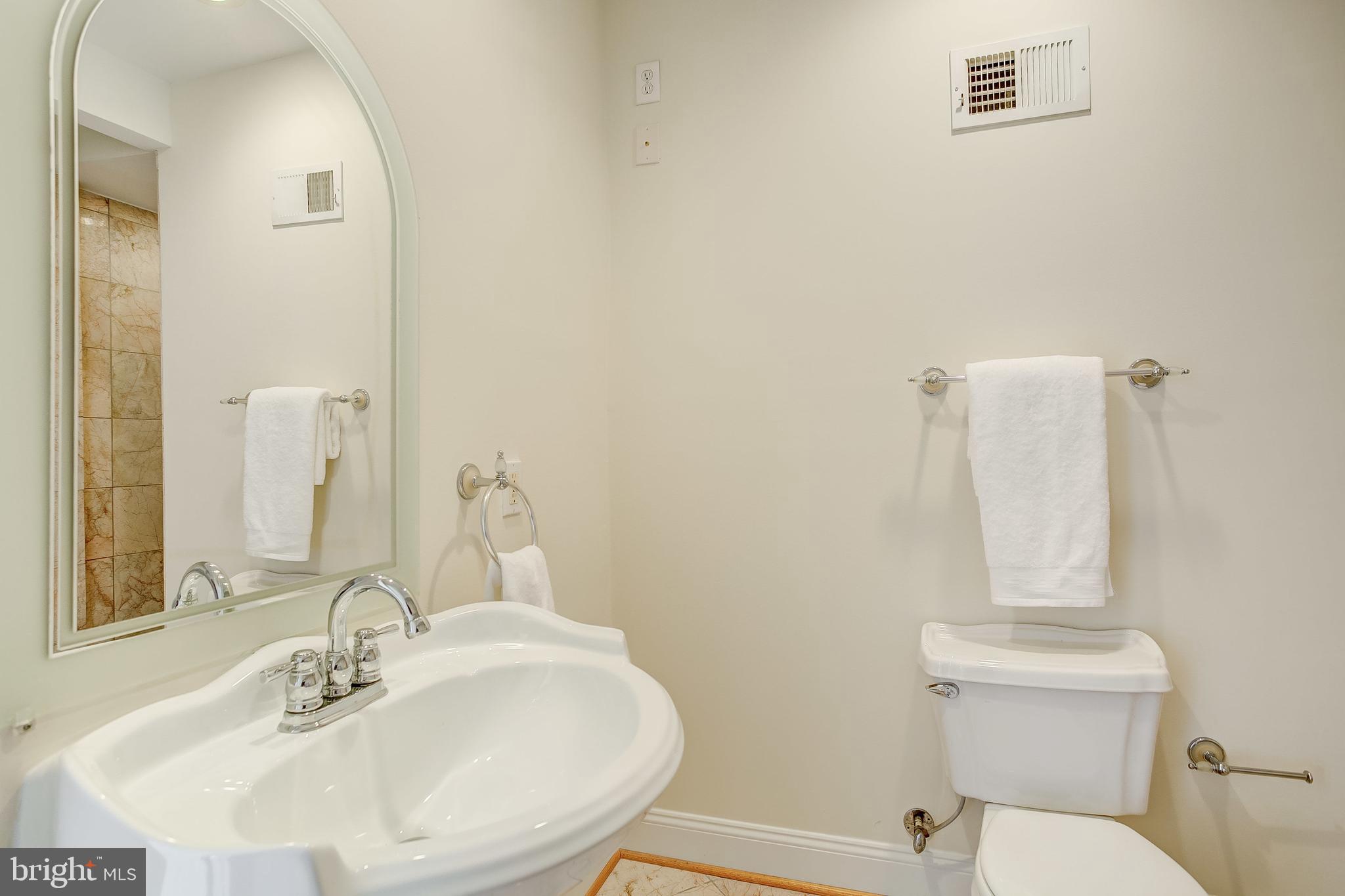 FEDERAL HILL HISTORIC DISTRICT - Residential Lease