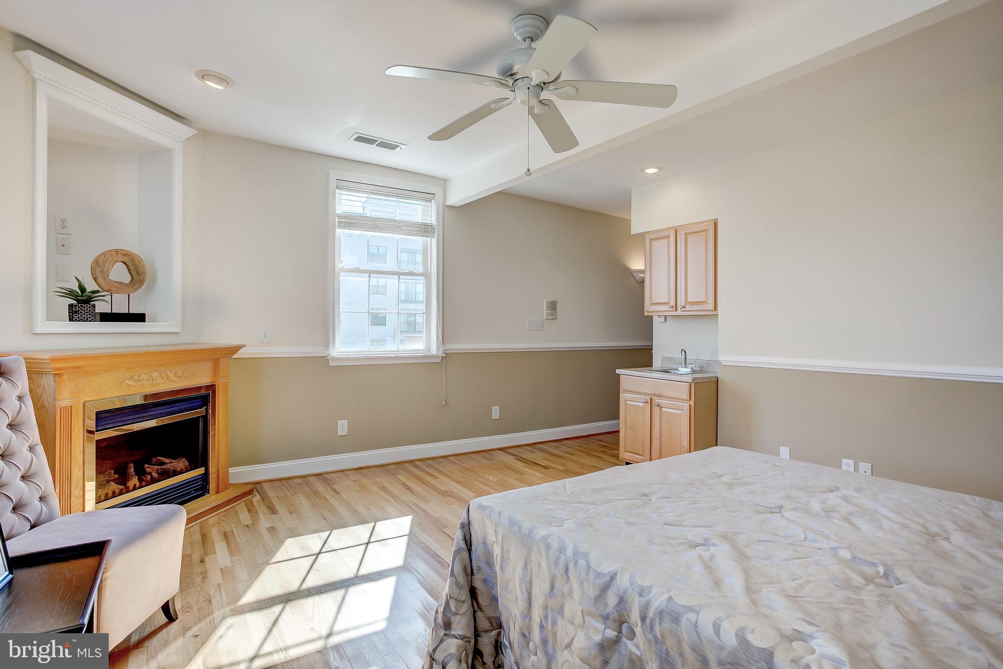 FEDERAL HILL HISTORIC DISTRICT - Residential Lease