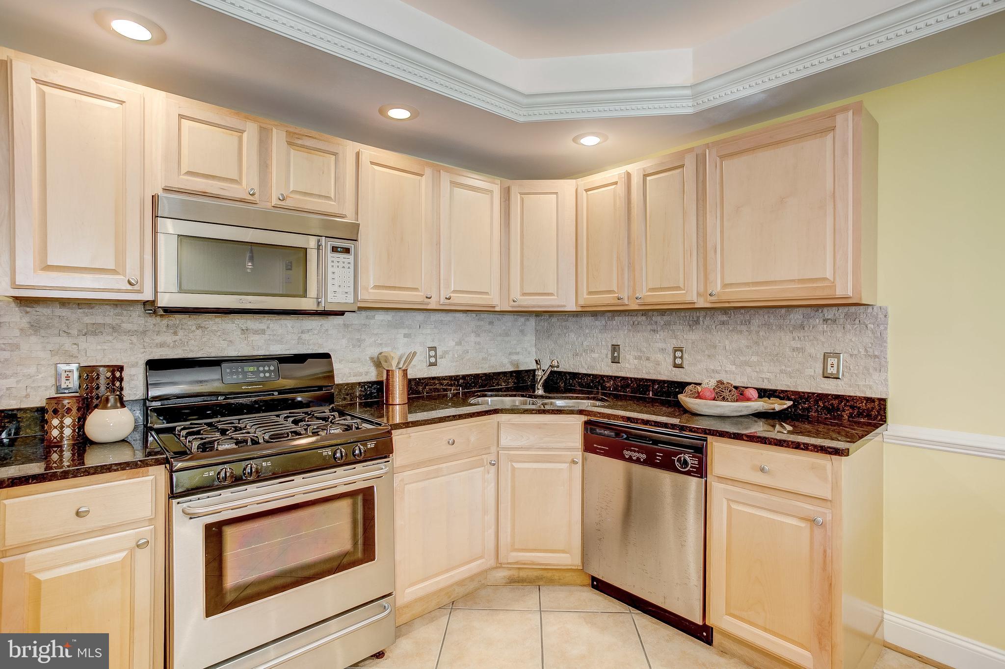 FEDERAL HILL HISTORIC DISTRICT - Residential Lease