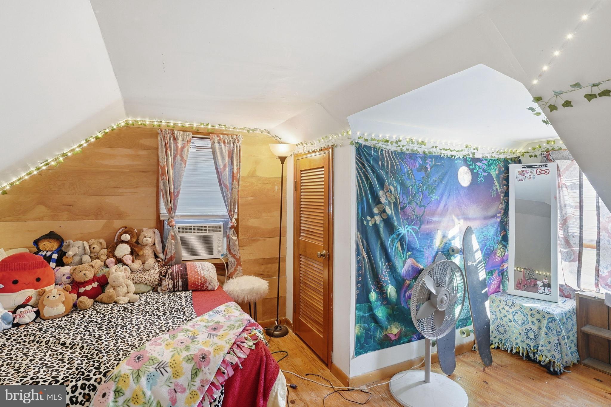 HACKS POINT - Residential