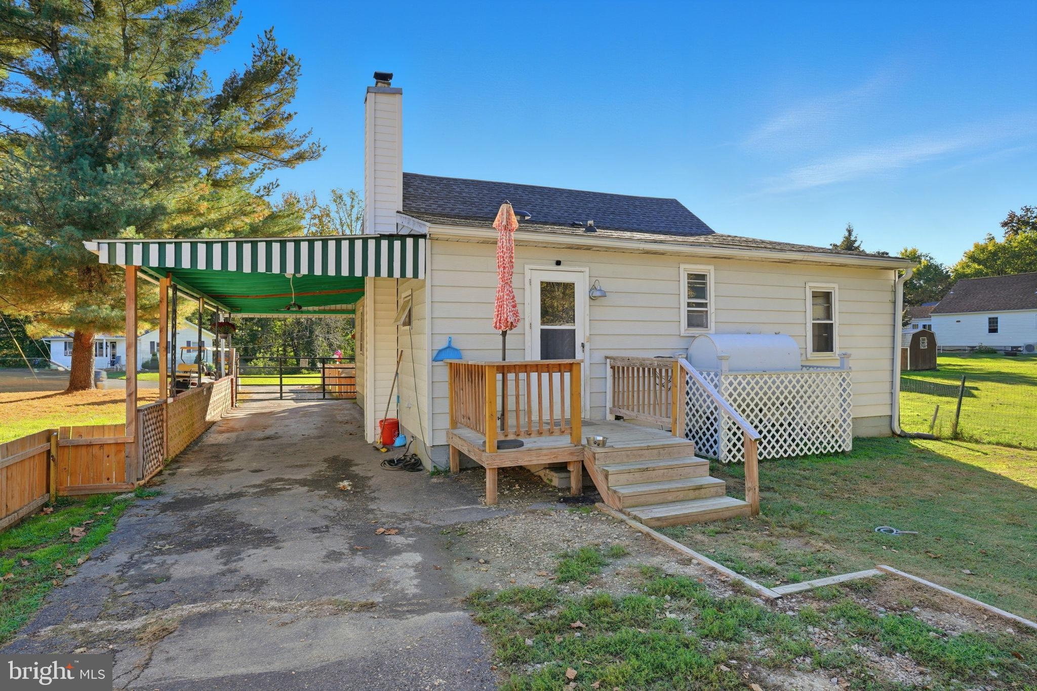 HACKS POINT - Residential