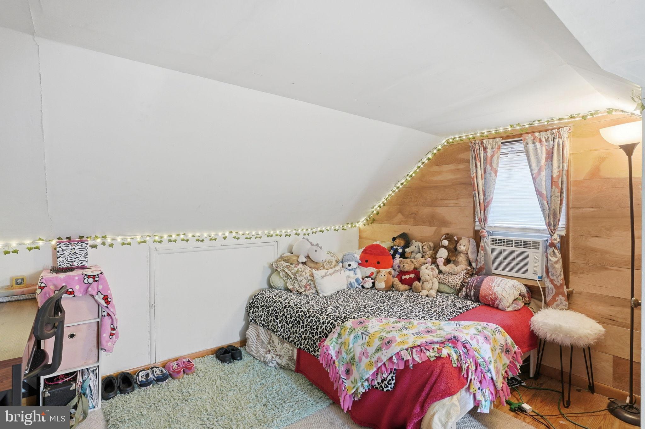 HACKS POINT - Residential