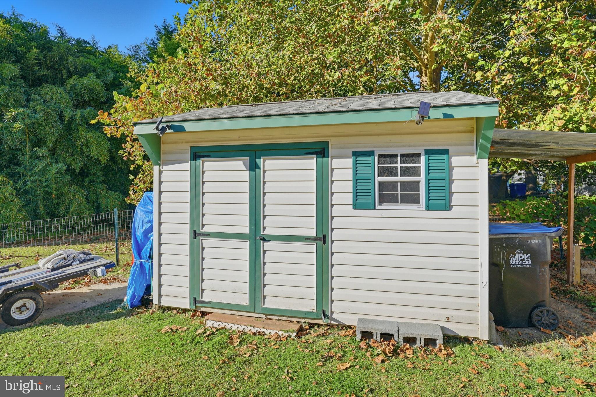 HACKS POINT - Residential