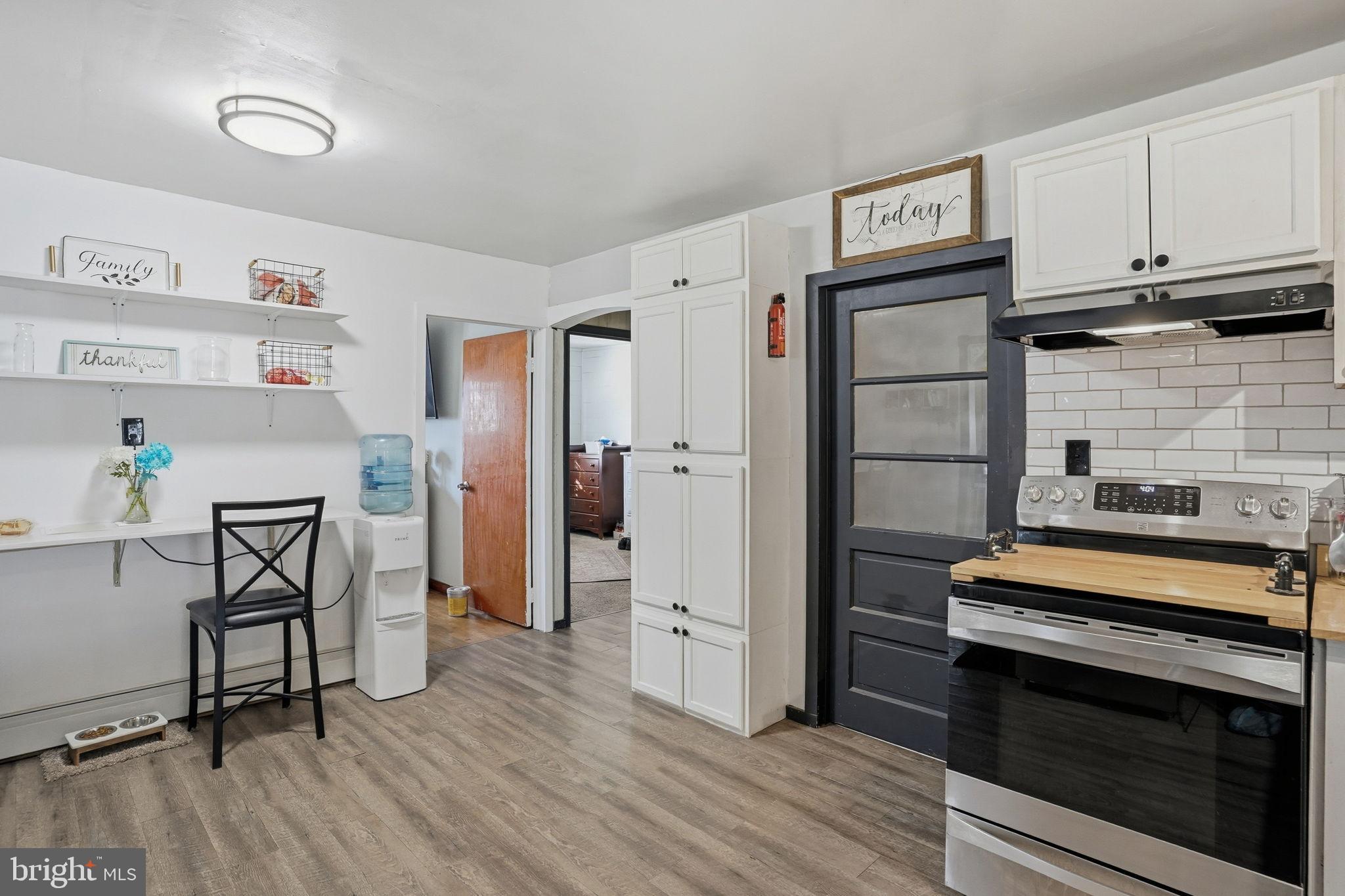 HACKS POINT - Residential