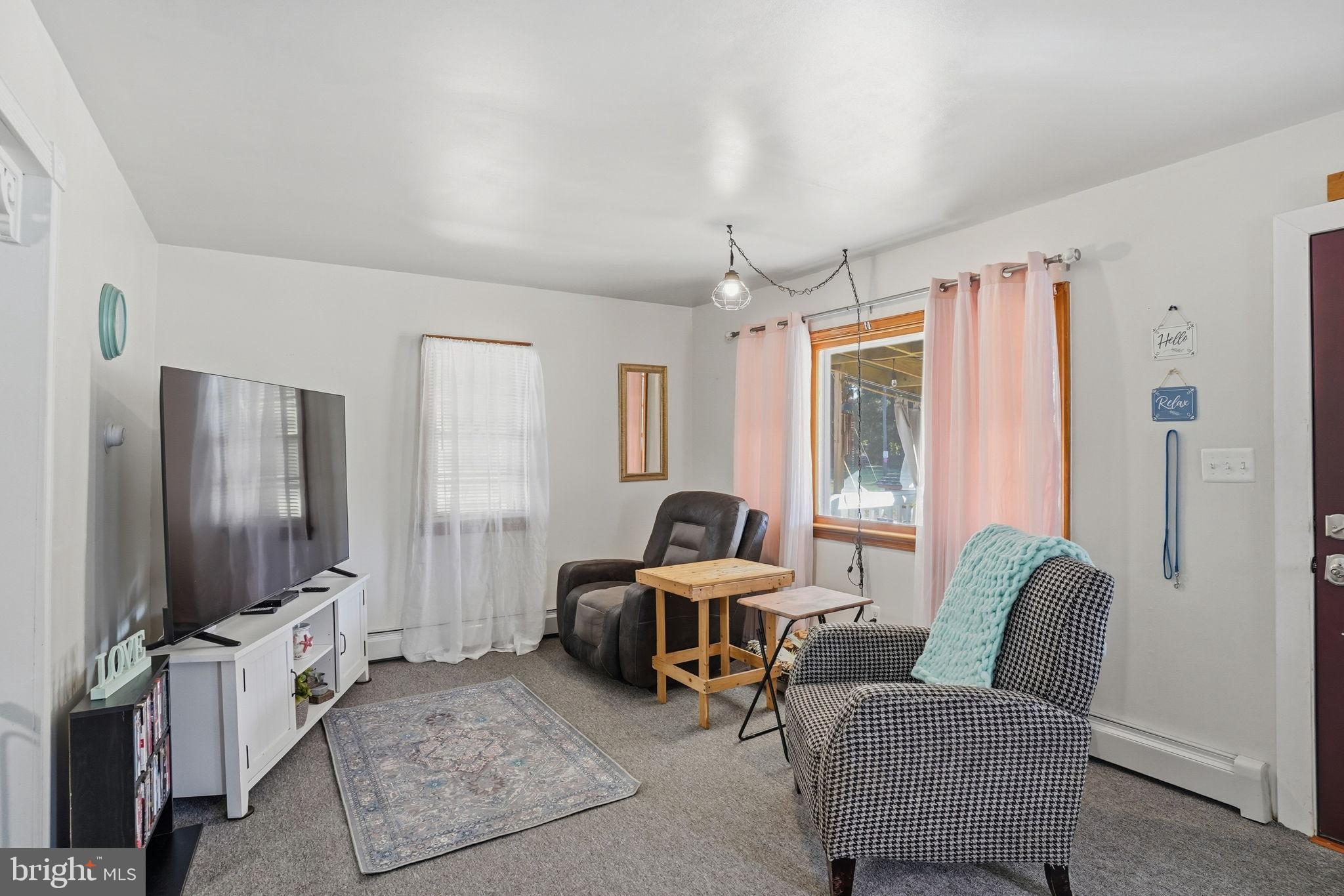 HACKS POINT - Residential