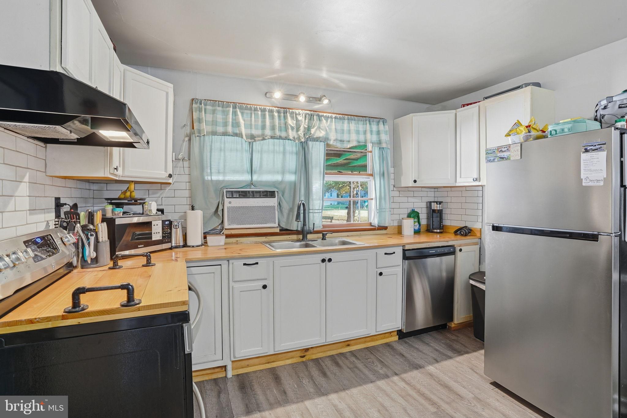 HACKS POINT - Residential