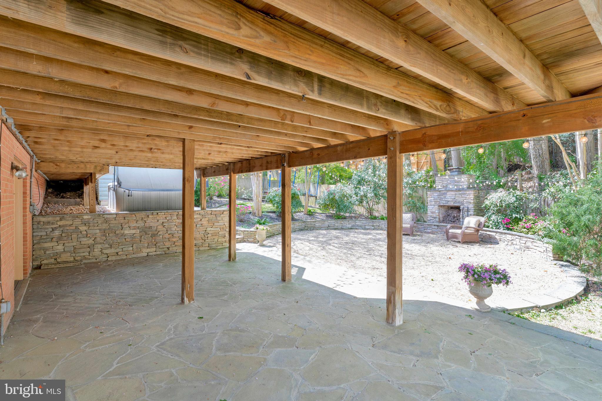 MANTUA - Residential