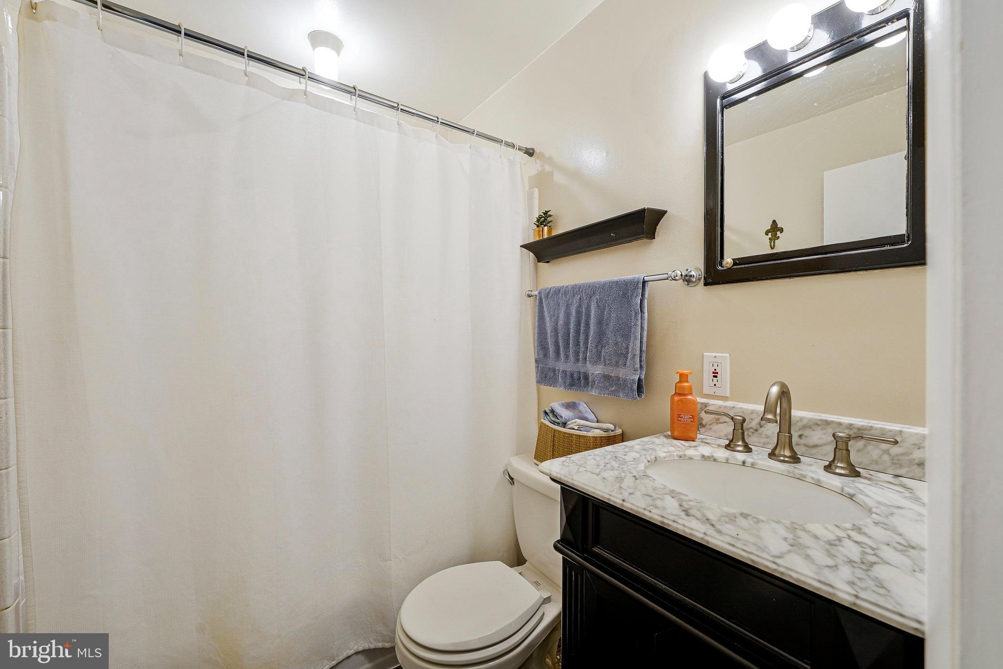 MANTUA - Residential