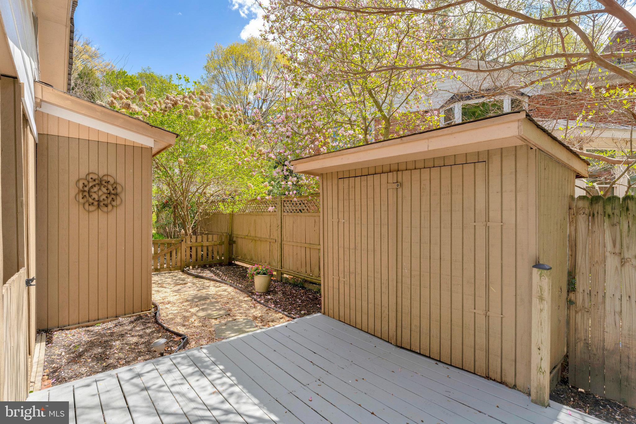 MANTUA - Residential