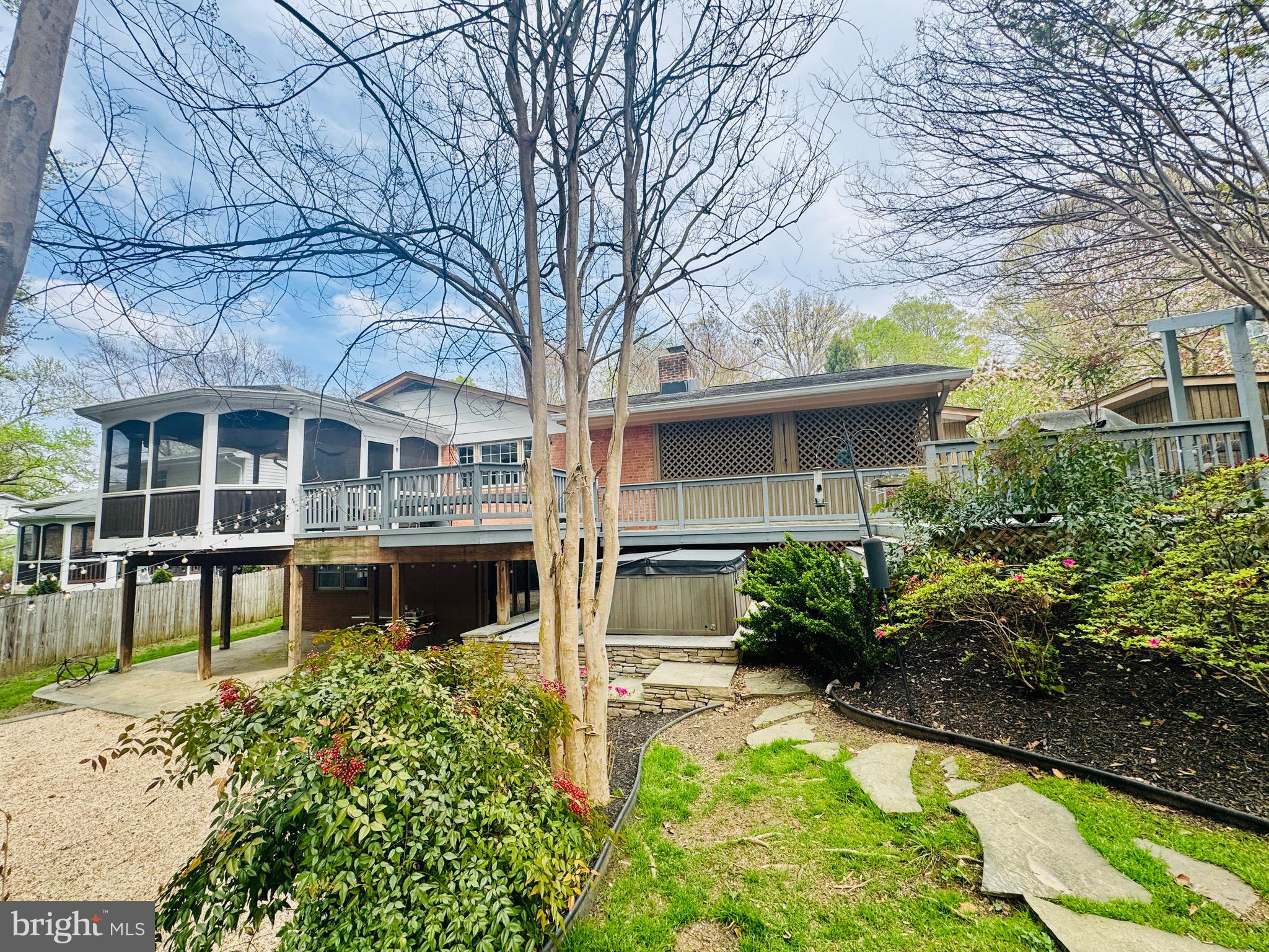 MANTUA - Residential