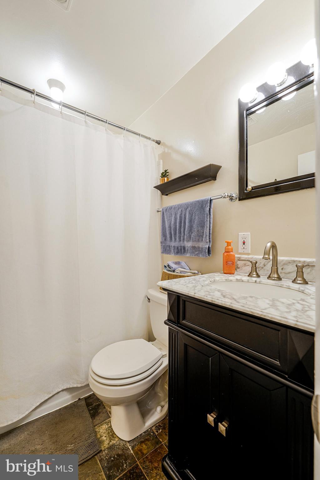 MANTUA - Residential