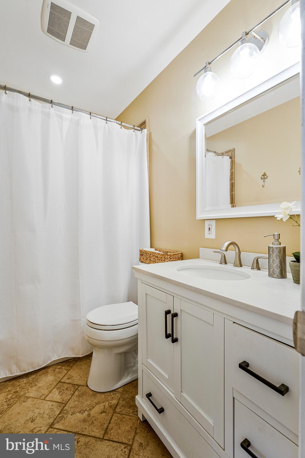 MANTUA - Residential