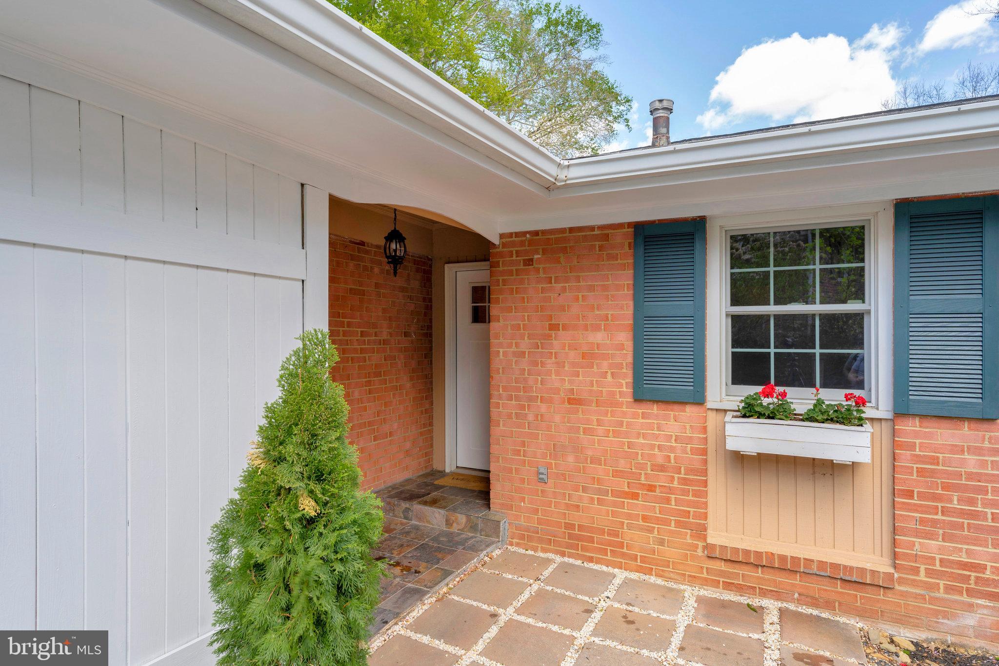 MANTUA - Residential