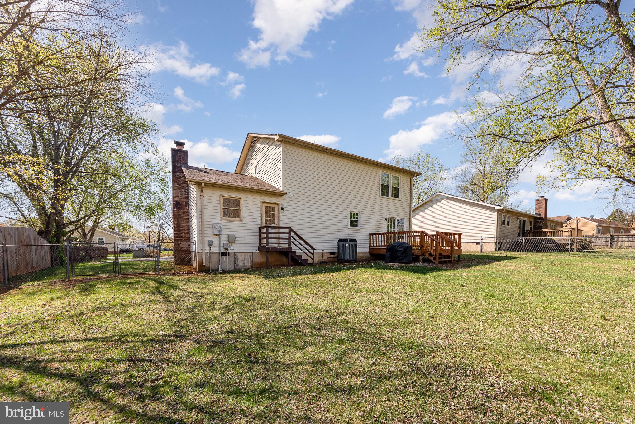 MAPLE GROVE - Residential