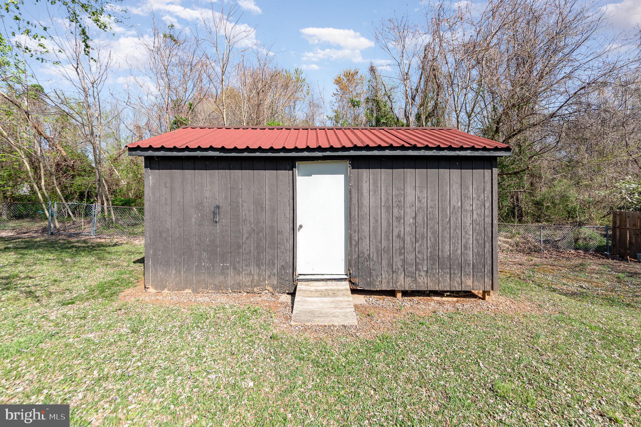 MAPLE GROVE - Residential