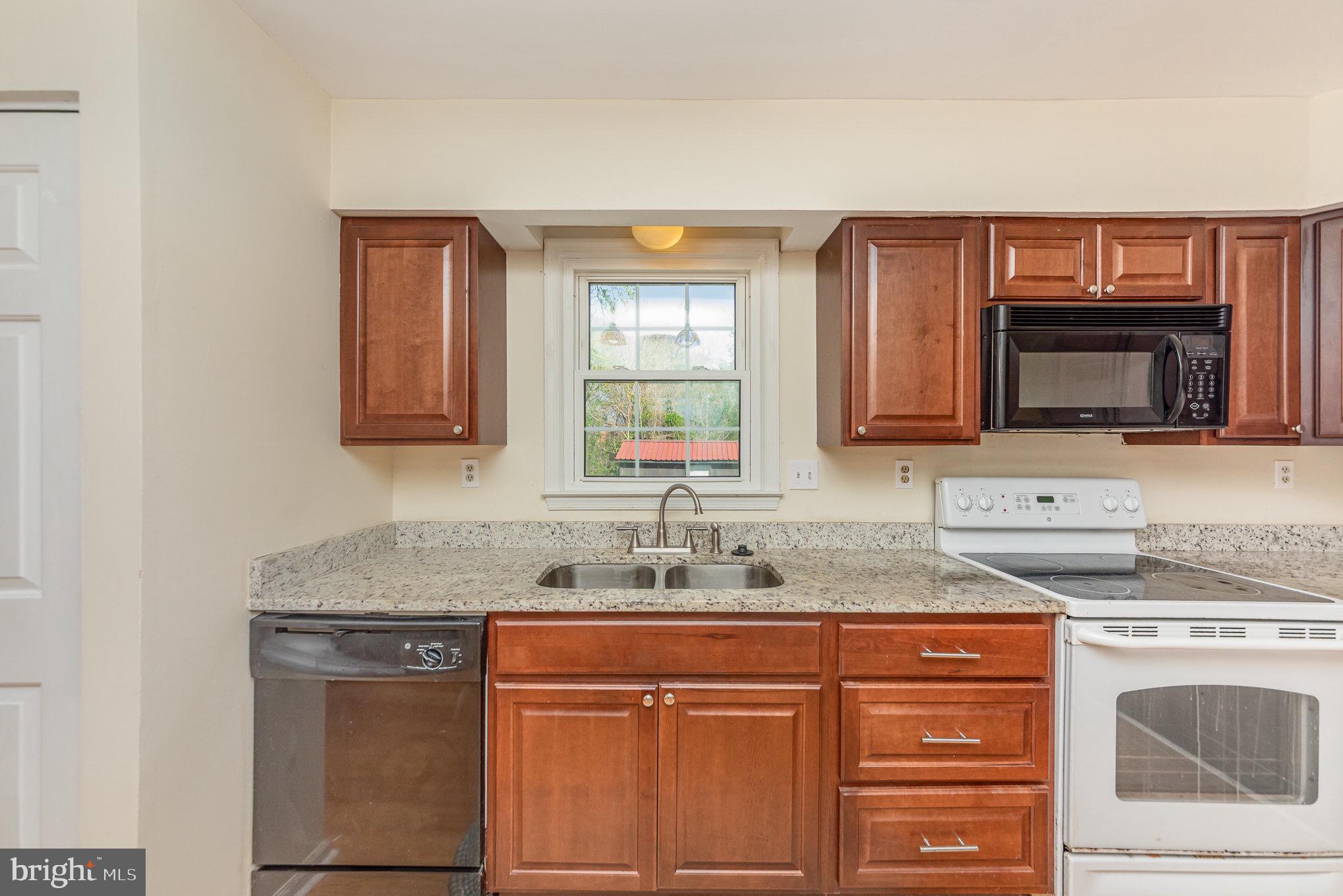 MAPLE GROVE - Residential