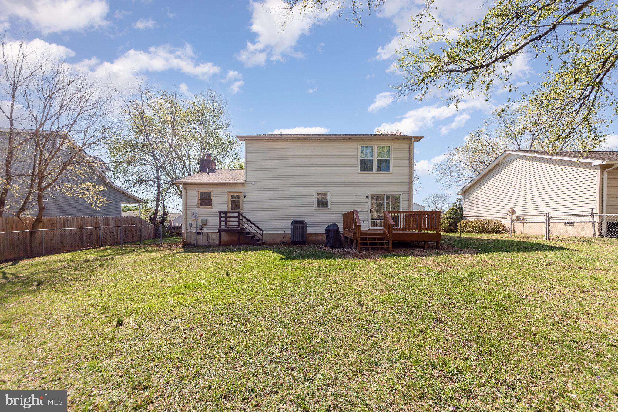 MAPLE GROVE - Residential