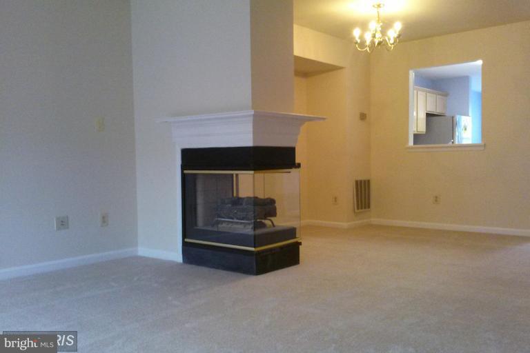 MCNAIR FARMS LANDBAY - Residential