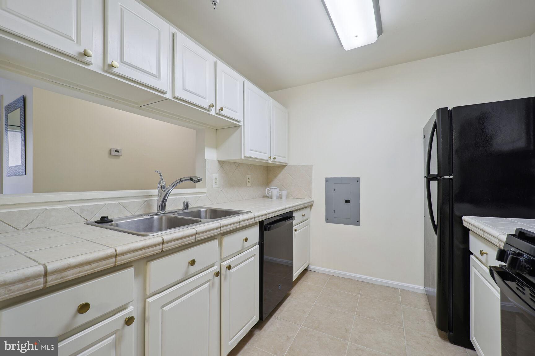 GREENBELT LAKE VILLAGE - Residential