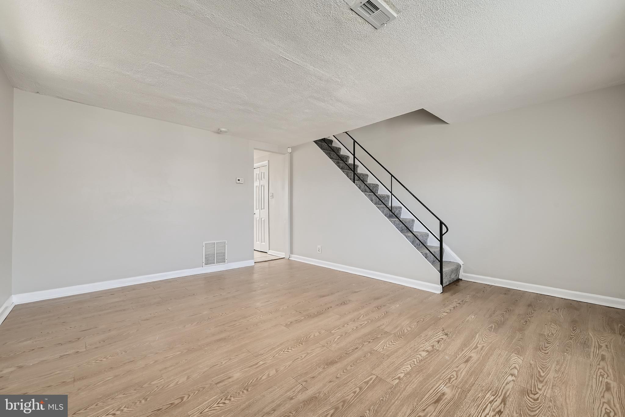 LAKELAND - Residential