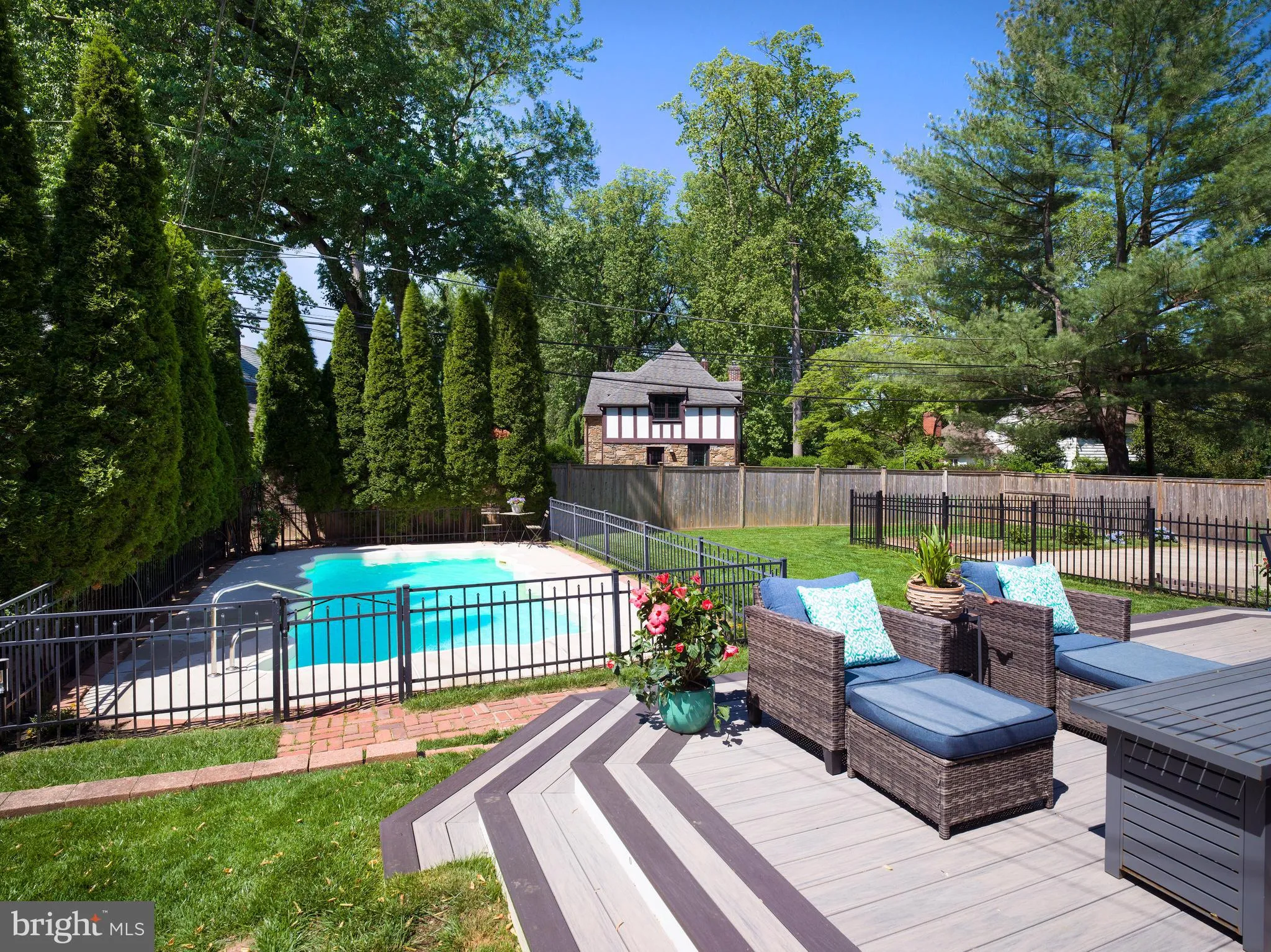 Drexel Hill, Pennsylvania 19026, United States, 4 Bedrooms Bedrooms, ,4 BathroomsBathrooms,Residential,Active,136566