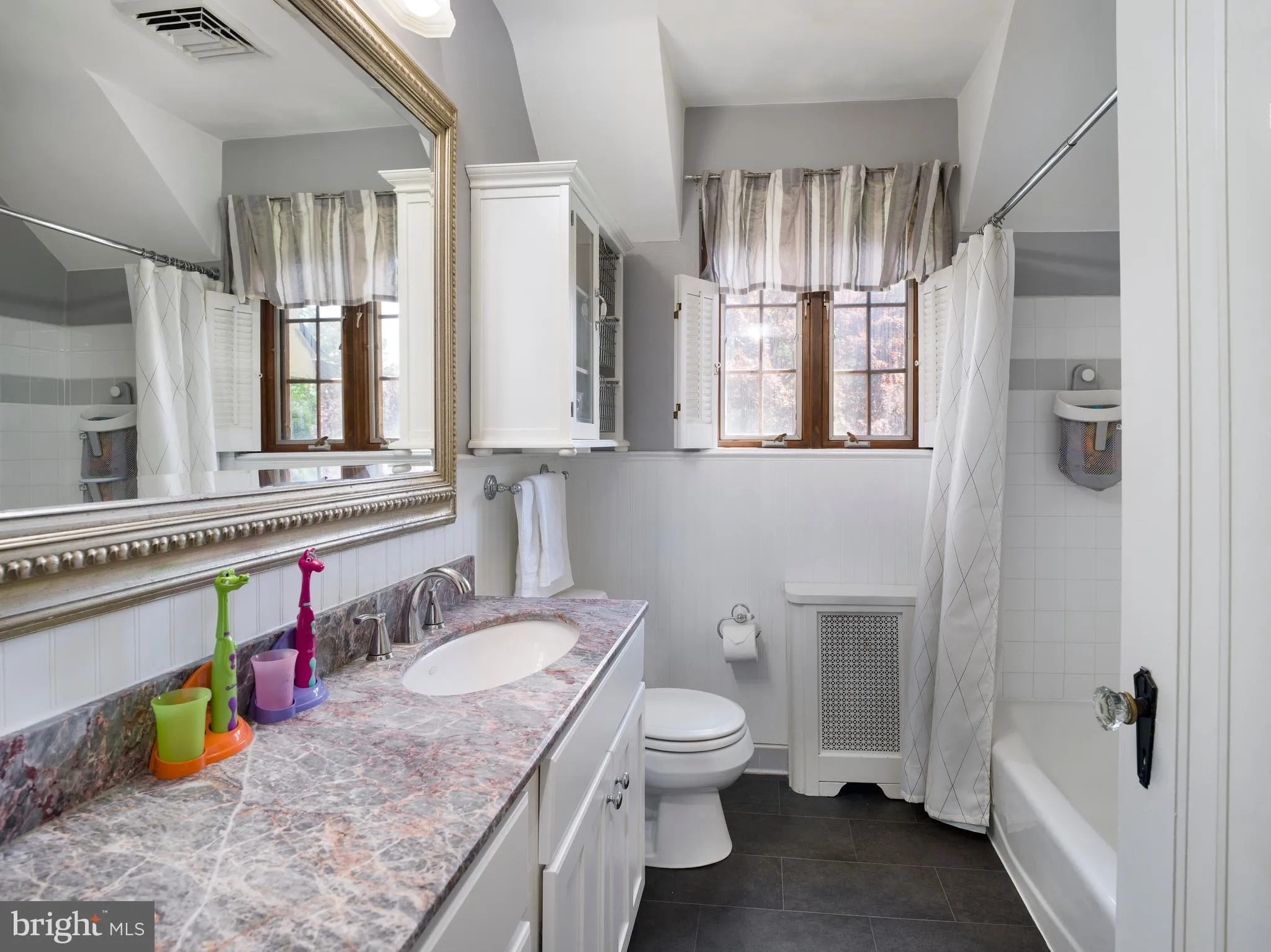 Drexel Hill, Pennsylvania 19026, United States, 4 Bedrooms Bedrooms, ,4 BathroomsBathrooms,Residential,Active,136566