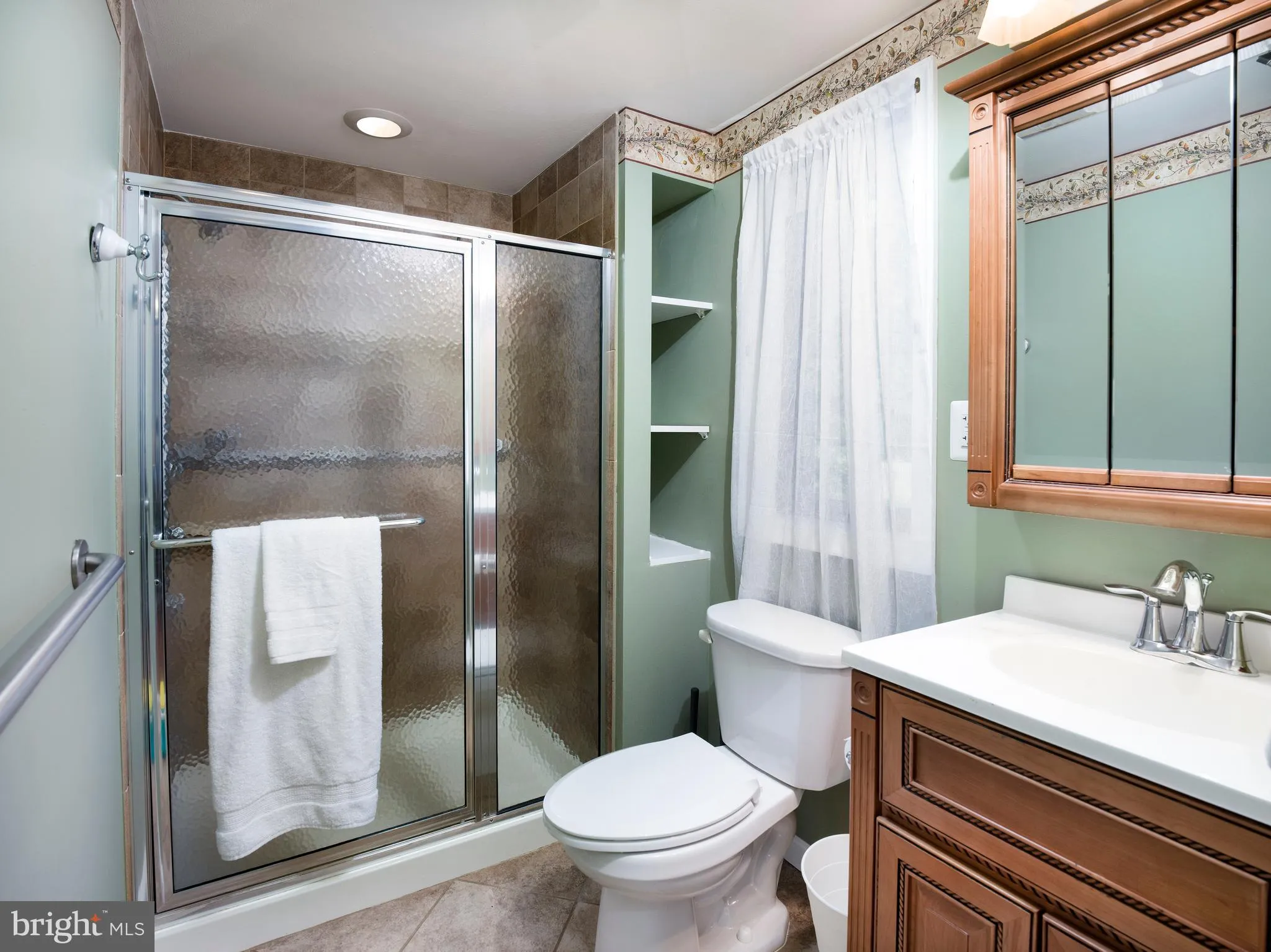 Drexel Hill, Pennsylvania 19026, United States, 4 Bedrooms Bedrooms, ,4 BathroomsBathrooms,Residential,Active,136566