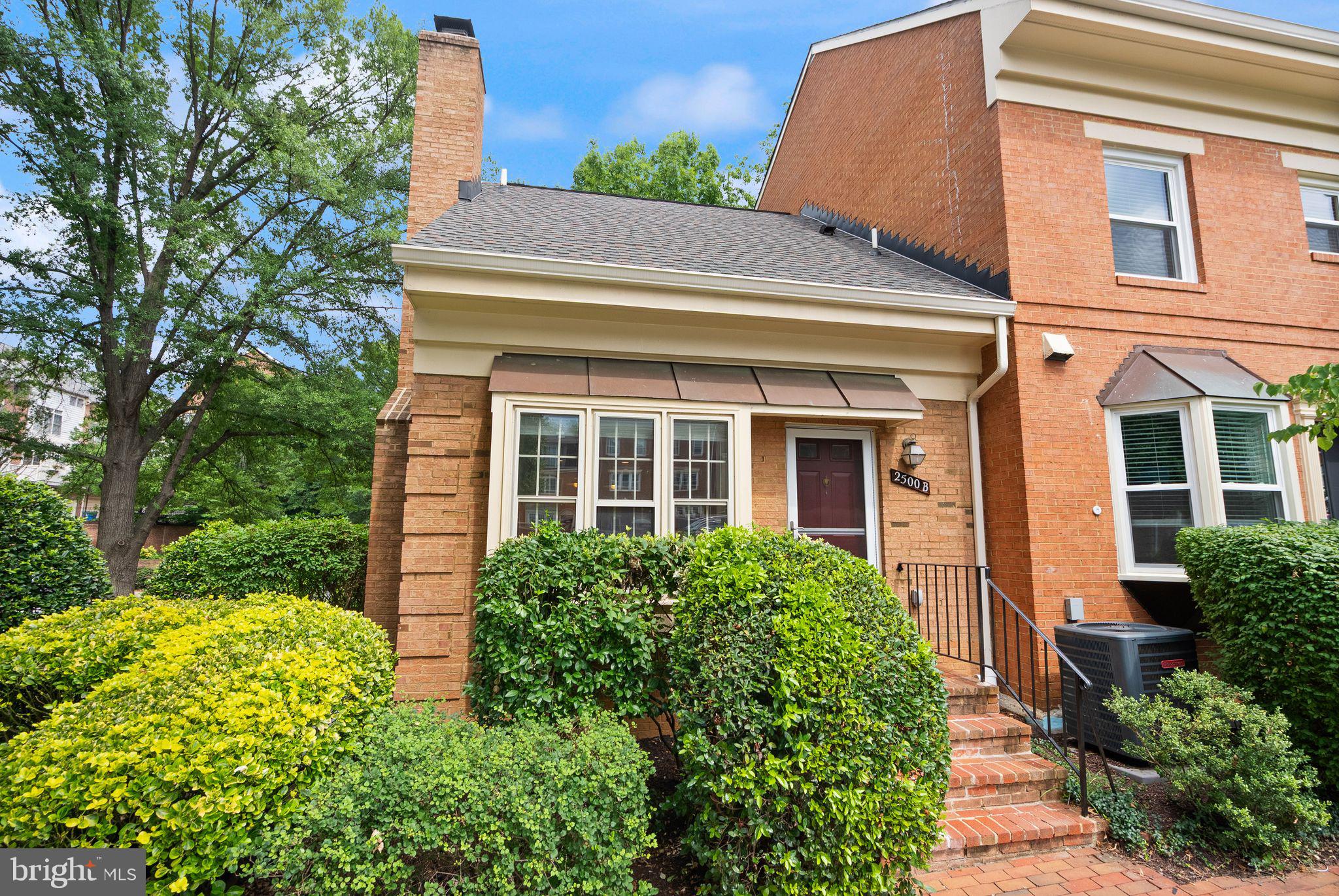 CLARENDON - Residential