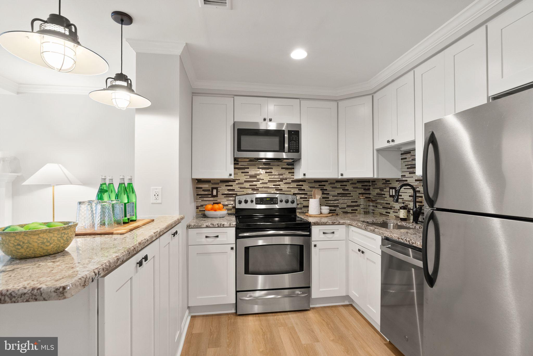 CLARENDON - Residential