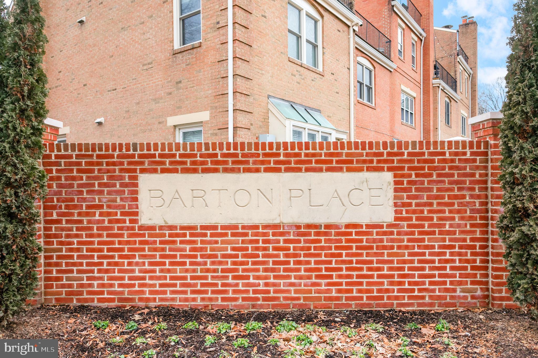 CLARENDON - Residential