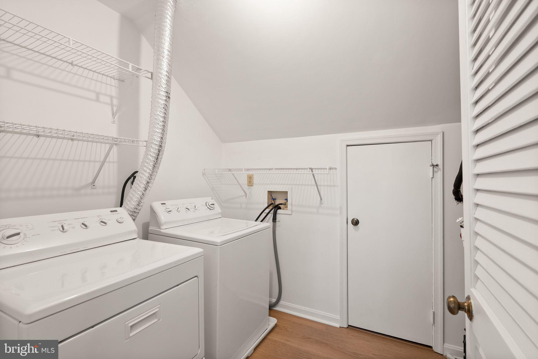 CLARENDON - Residential